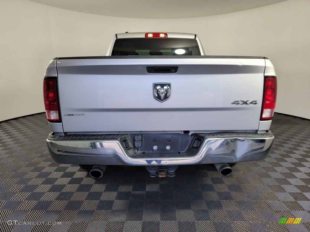 2018 1500 Tradesman Quad Cab 4x4 - Bright Silver Metallic / Black/Diesel Gray photo #7