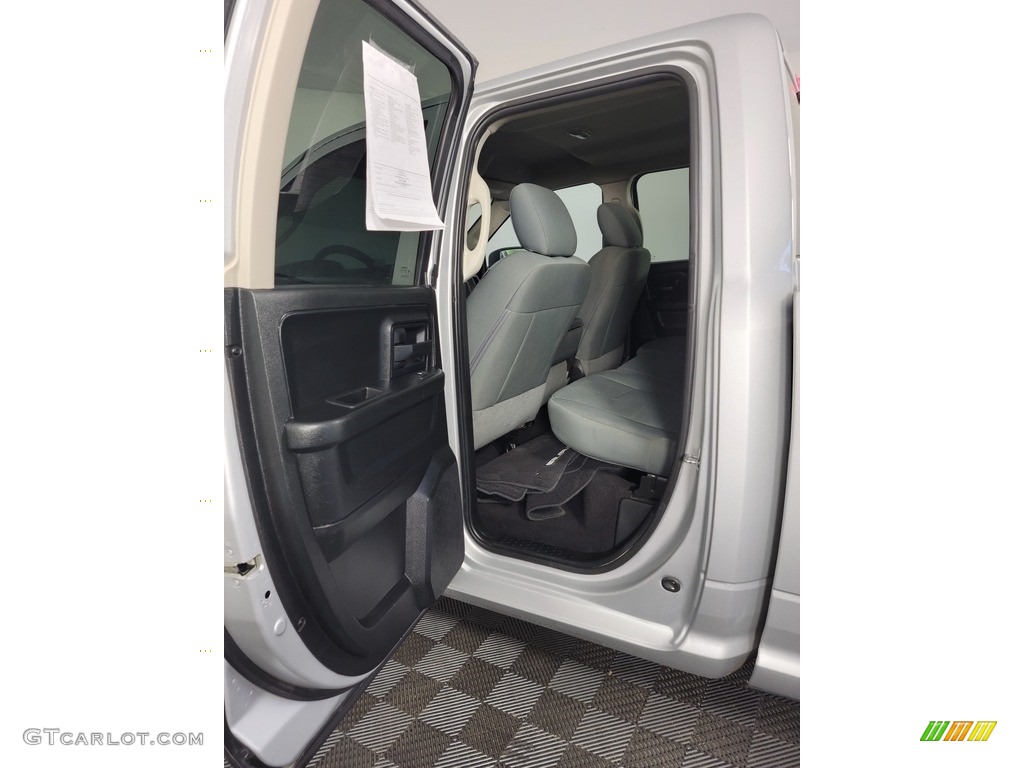 2018 1500 Tradesman Quad Cab 4x4 - Bright Silver Metallic / Black/Diesel Gray photo #22