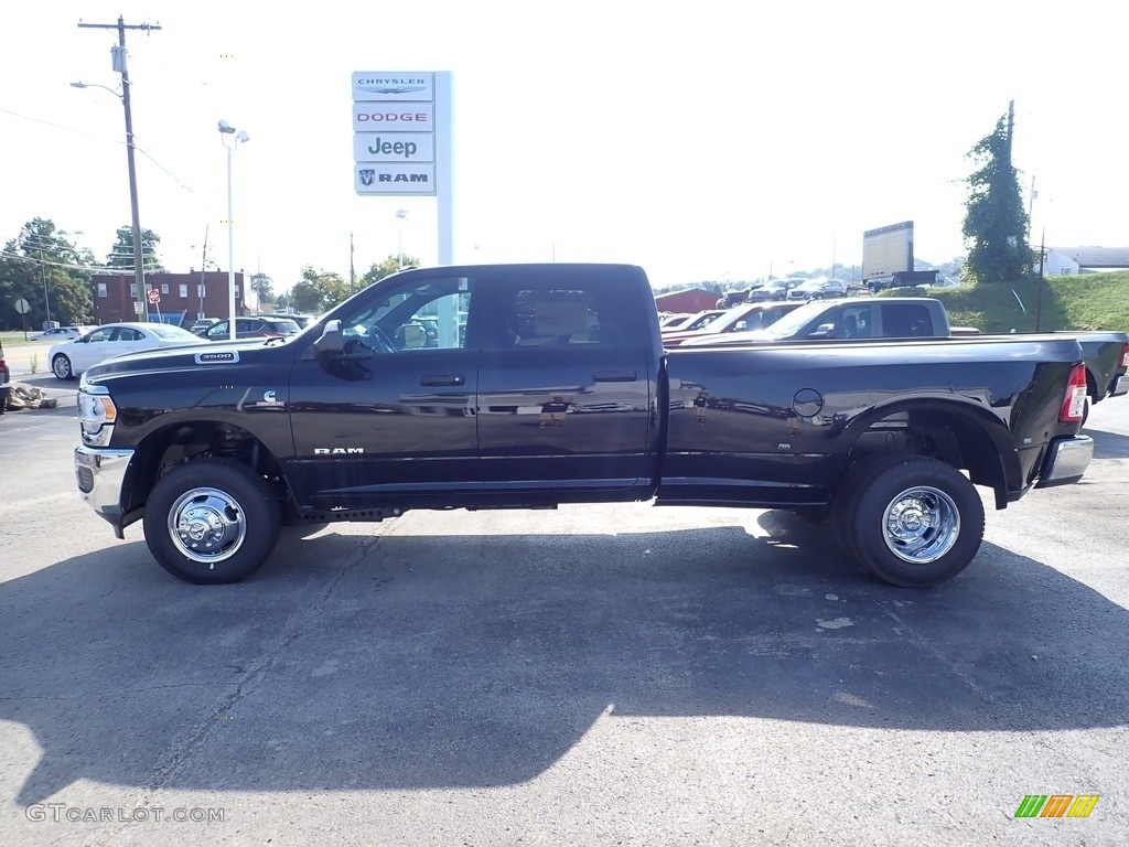 2021 3500 Tradesman Crew Cab 4x4 - Black / Black photo #3