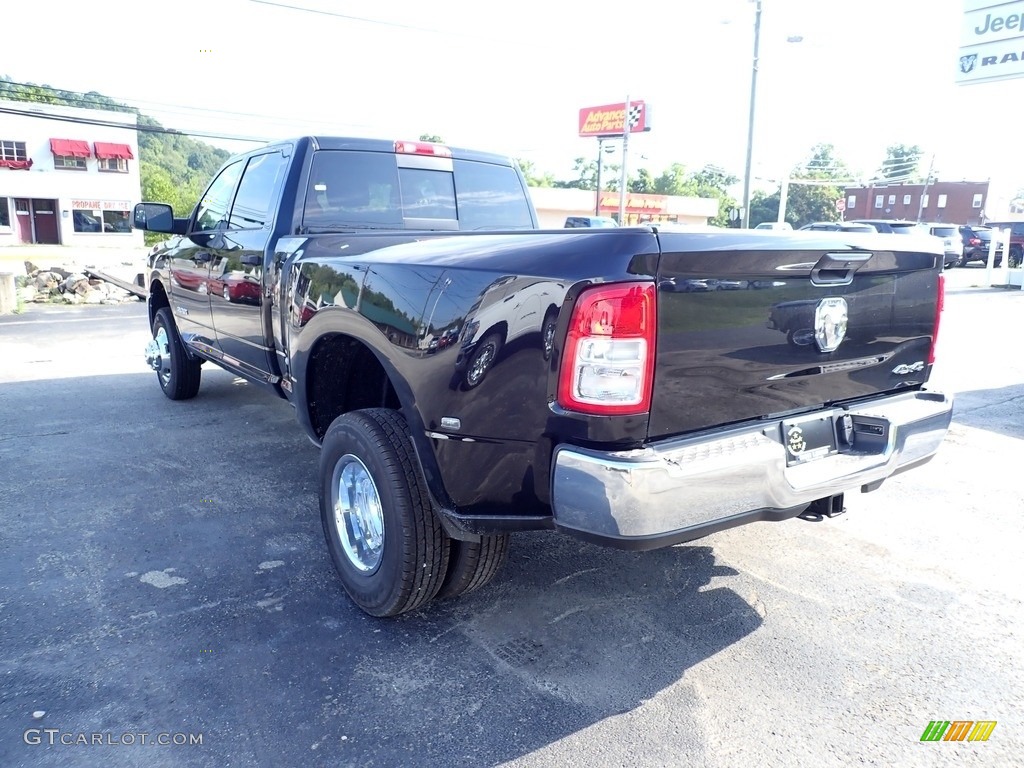 2021 3500 Tradesman Crew Cab 4x4 - Black / Black photo #4