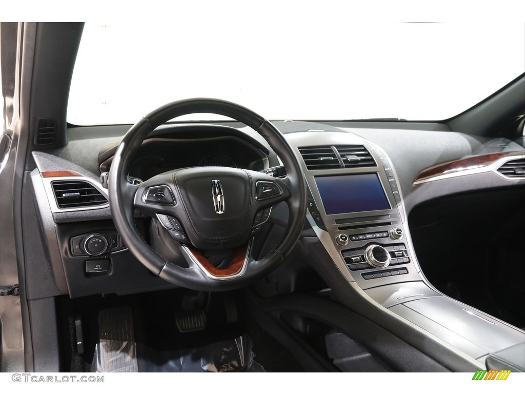 2019 Lincoln MKZ Reserve II AWD Ebony Dashboard Photo #142671629