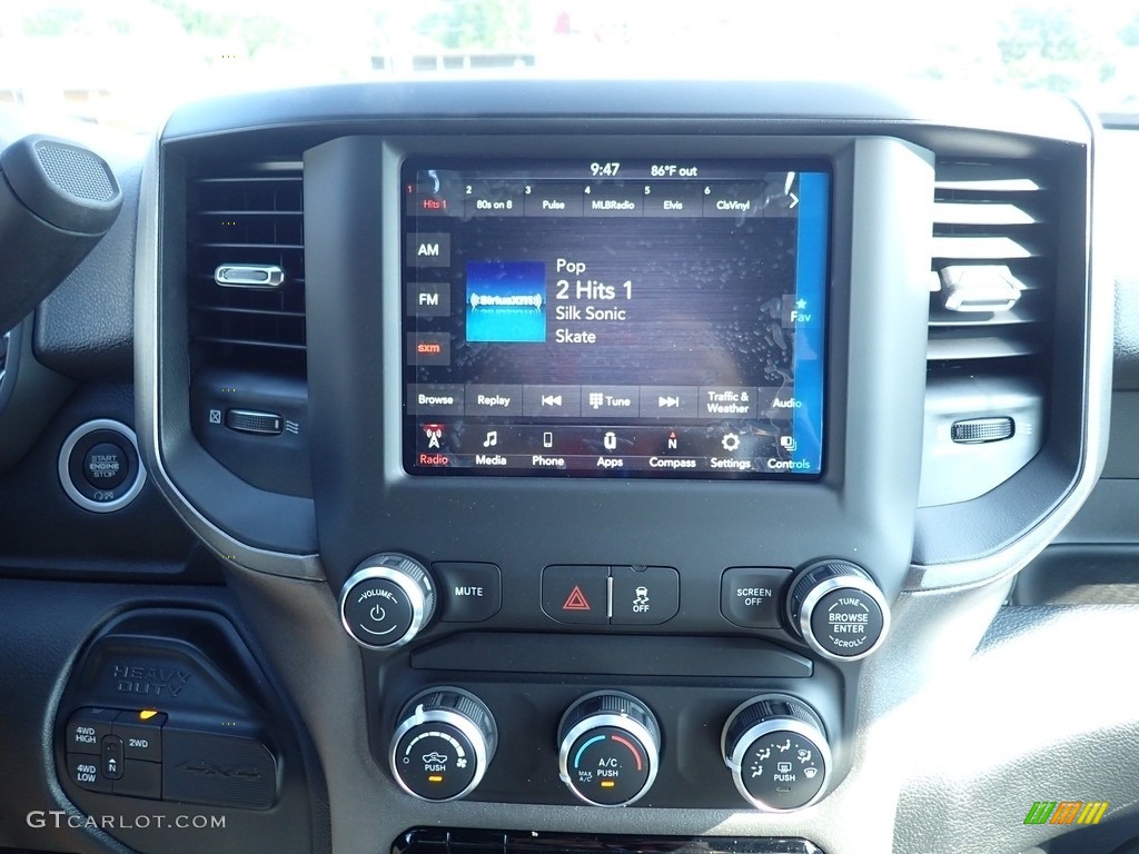 2021 3500 Tradesman Crew Cab 4x4 - Black / Black photo #16
