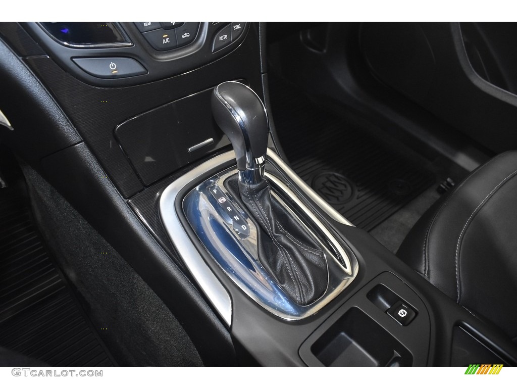 2017 Regal Sport Touring - Dark Sapphire Blue Metallic / Ebony photo #15