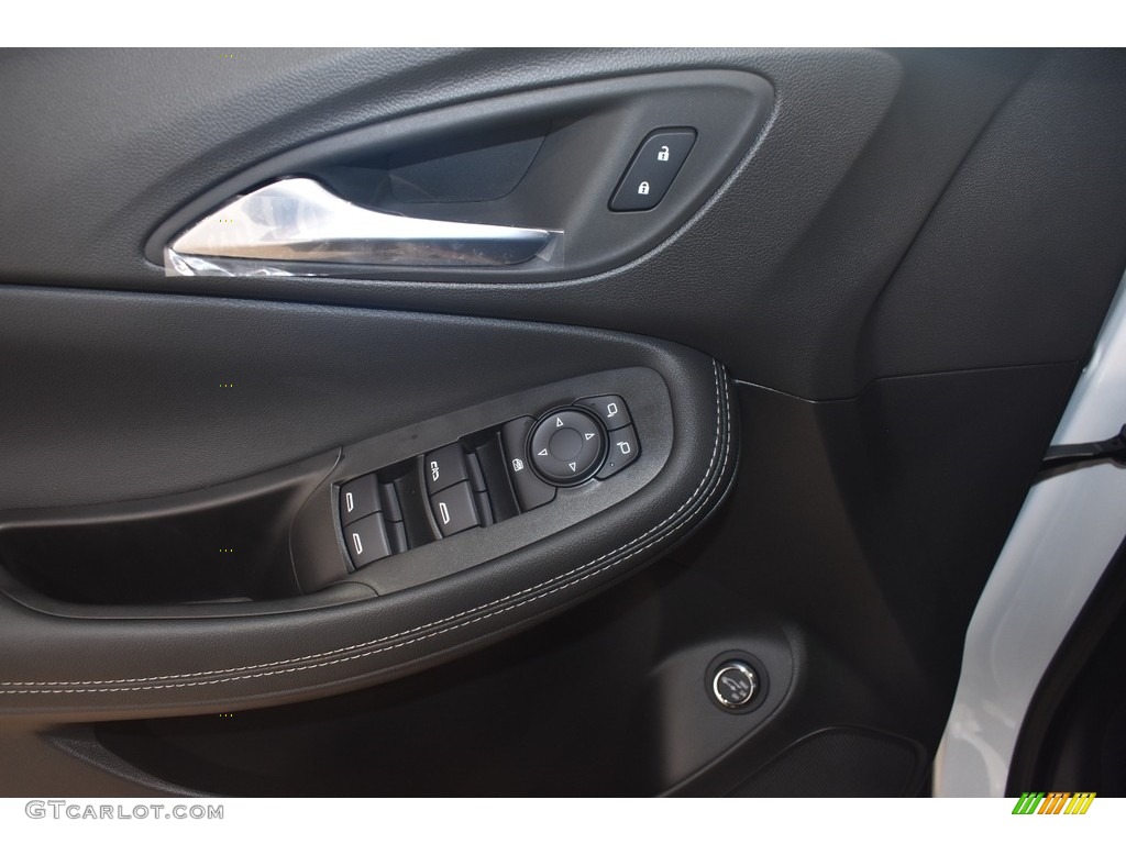 2022 Buick Encore GX Select AWD Door Panel Photos