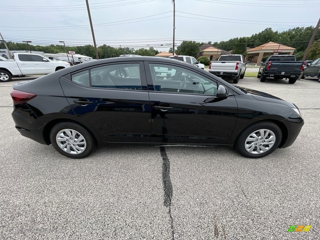 2019 Elantra SE - Phantom Black / Gray photo #3