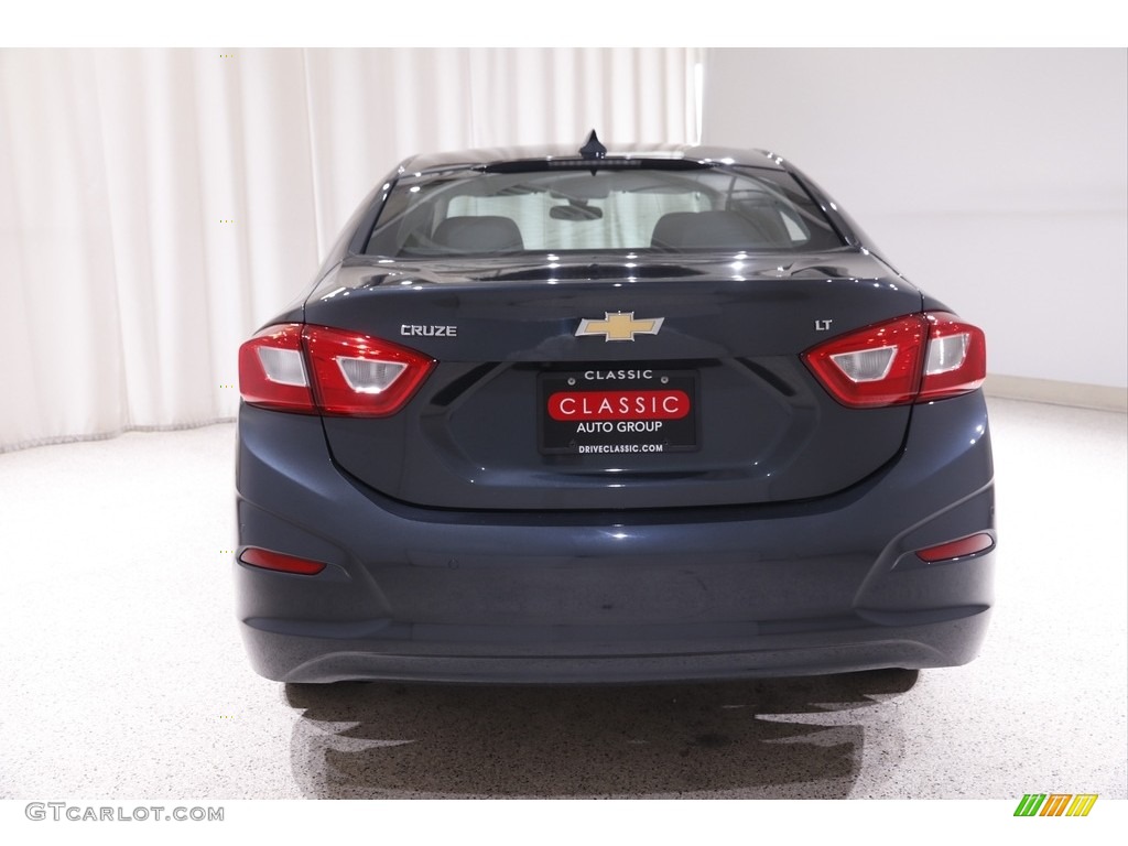 2018 Cruze LT - Graphite Metallic / Jet Black photo #17