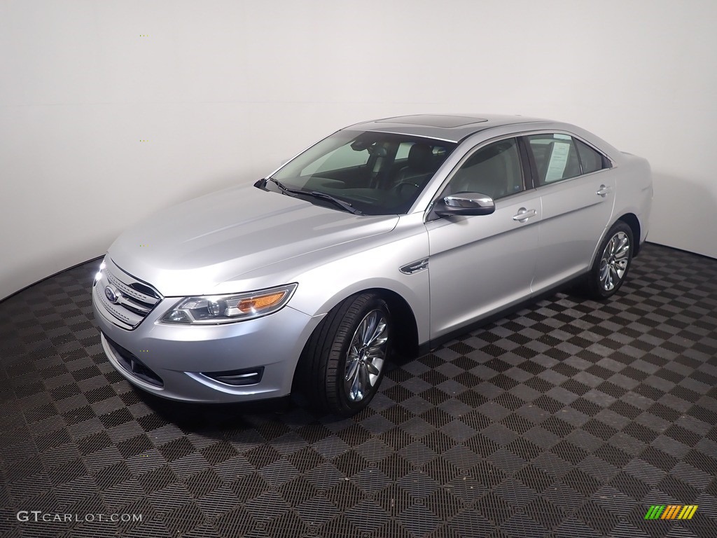 2012 Taurus Limited AWD - Ingot Silver / Charcoal Black photo #10