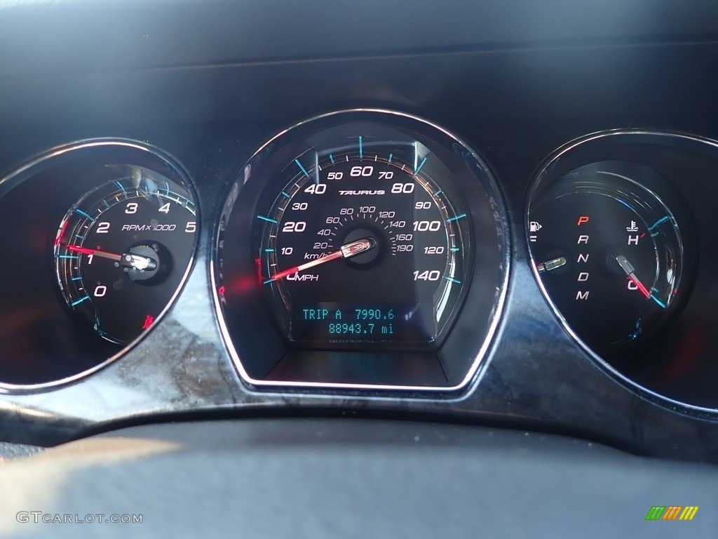 2012 Ford Taurus Limited AWD Gauges Photos
