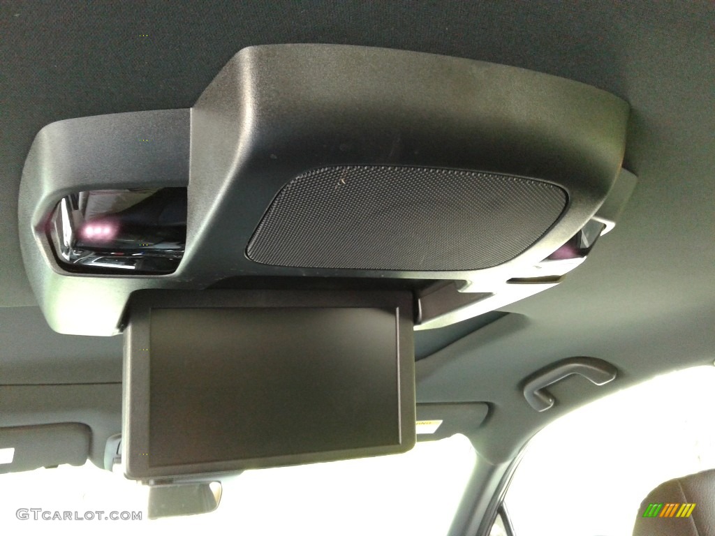 2020 Honda Pilot Black Edition AWD Entertainment System Photos