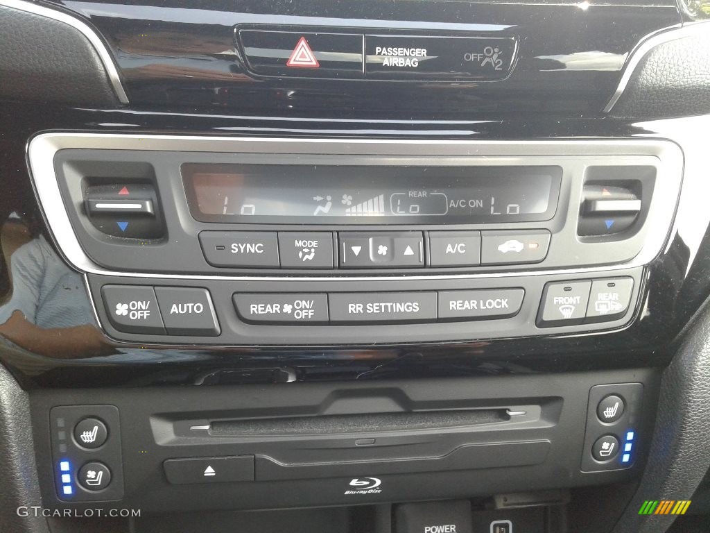 2020 Honda Pilot Black Edition AWD Controls Photo #142677146