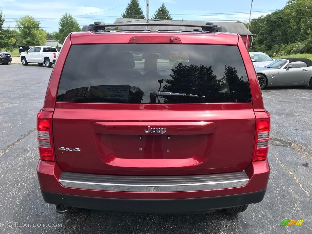 2014 Patriot Latitude 4x4 - Deep Cherry Red Crystal Pearl / Dark Slate Gray/Light Pebble photo #8