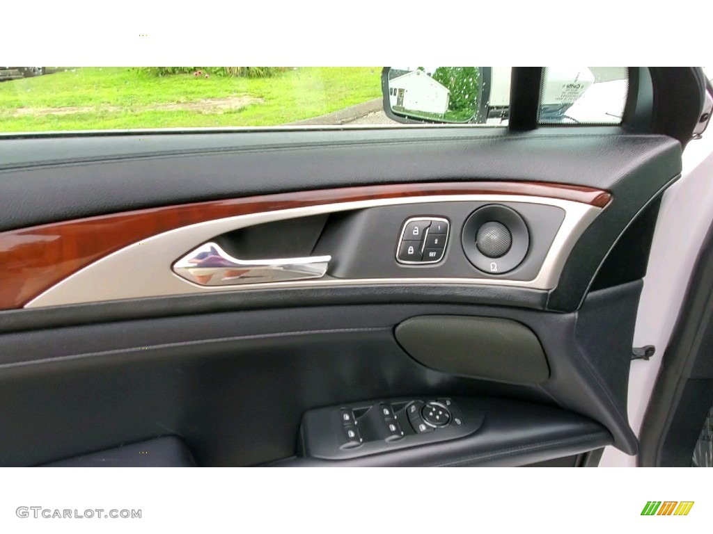 2019 Lincoln MKZ Reserve II AWD Ebony Door Panel Photo #142679578