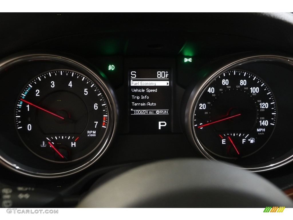 2011 Grand Cherokee Limited 4x4 - White Gold Metallic / Black/Light Frost Beige photo #8