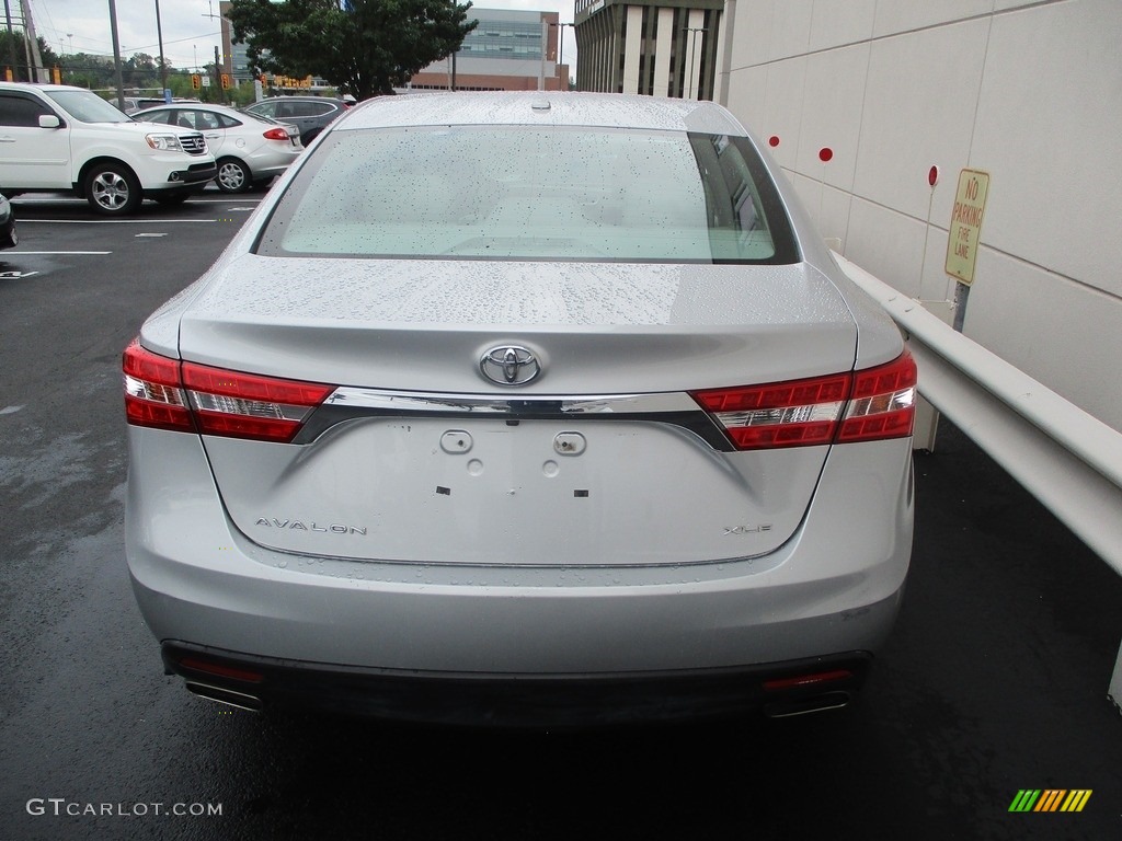 2013 Avalon XLE - Classic Silver Metallic / Light Gray photo #4