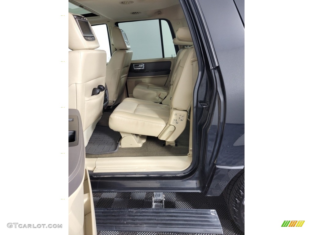 2015 Lincoln Navigator L 4x4 Rear Seat Photo #142682620