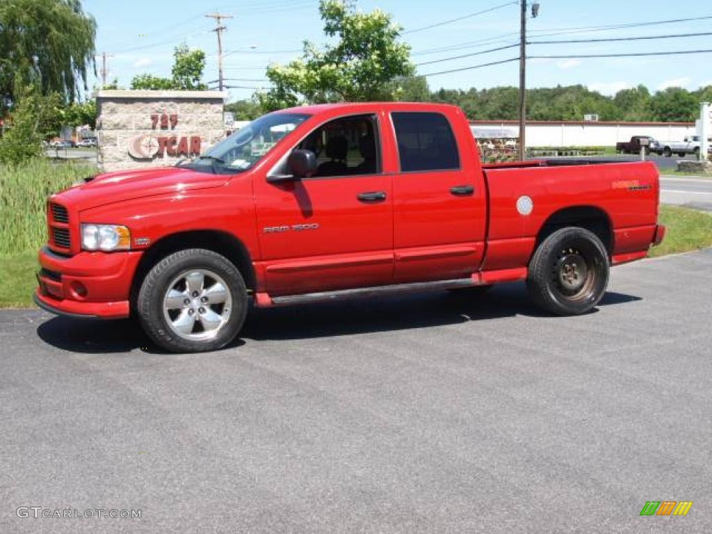 2004 Ram 1500 SLT Sport Quad Cab 4x4 - Flame Red / Dark Slate Gray photo #1