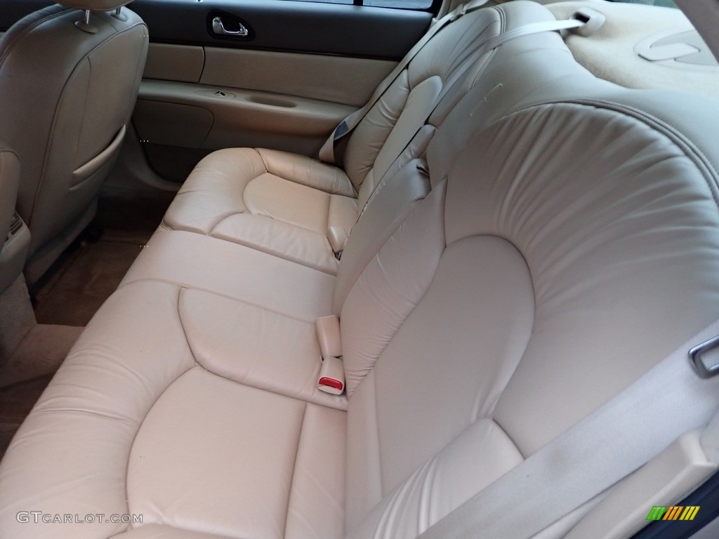 1997 Lincoln Continental Standard Continental Model Rear Seat Photos