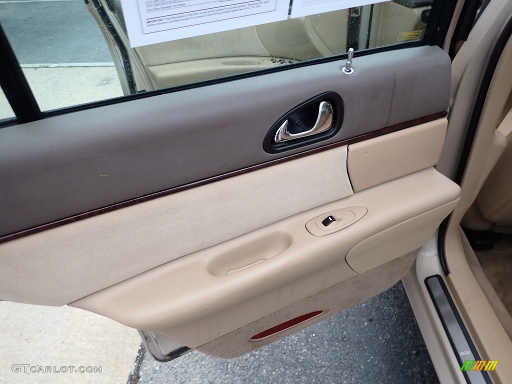 1997 Lincoln Continental Standard Continental Model Light Parchment Door Panel Photo #142684888