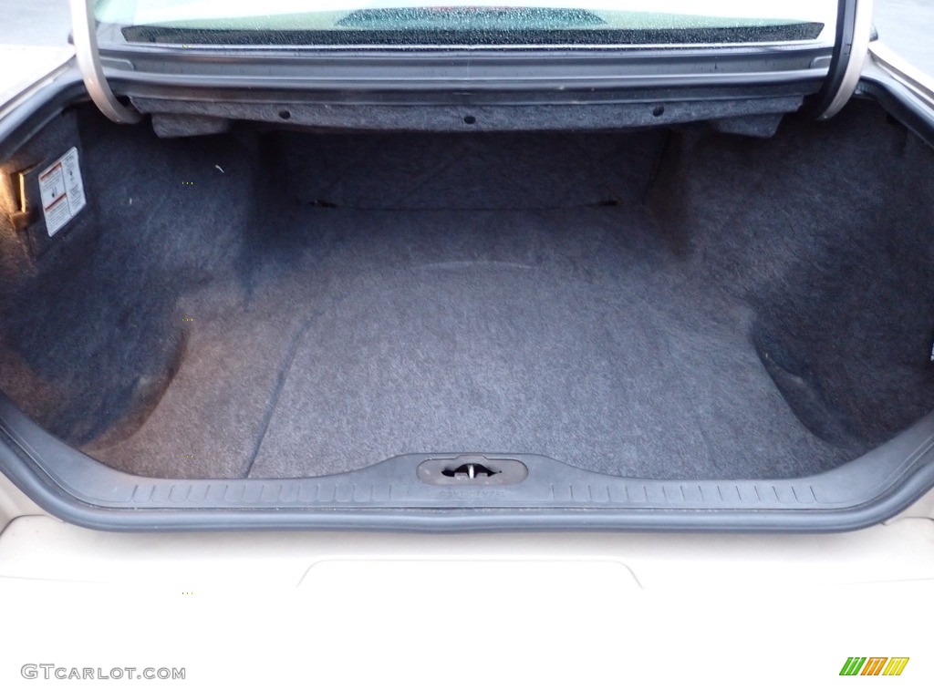 1997 Lincoln Continental Standard Continental Model Trunk Photos