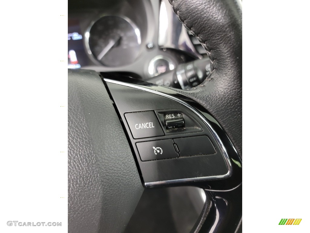 2018 Outlander LE - Diamond White Pearl / Black photo #21