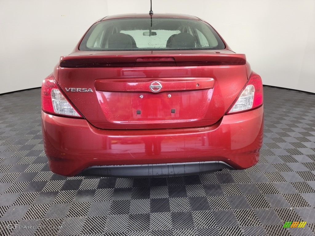 2017 Versa S - Cayenne Red / Charcoal photo #7