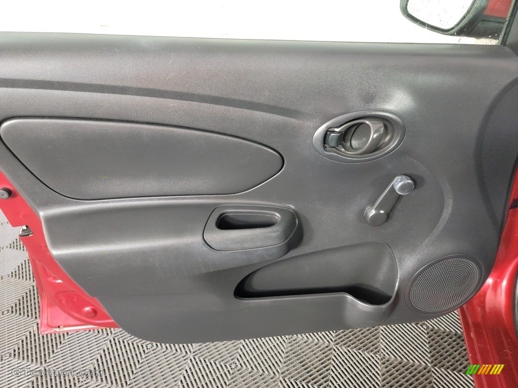 2017 Versa S - Cayenne Red / Charcoal photo #13