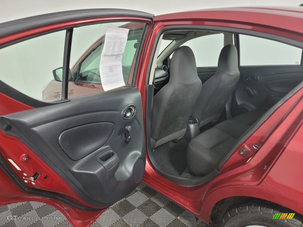 2017 Versa S - Cayenne Red / Charcoal photo #21