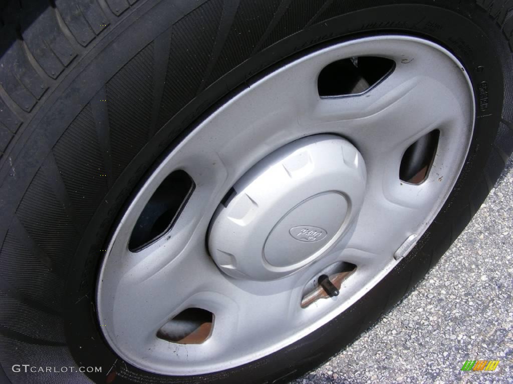 2007 F150 XL Regular Cab - Redfire Metallic / Medium Flint photo #9