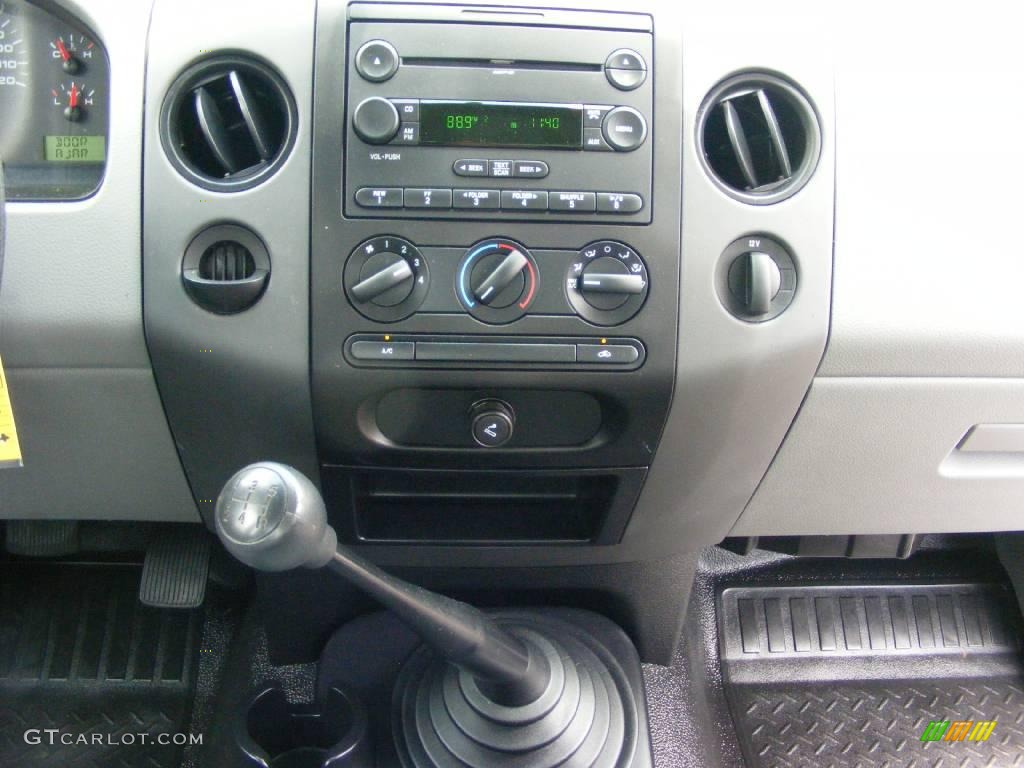 2007 F150 XL Regular Cab - Redfire Metallic / Medium Flint photo #17