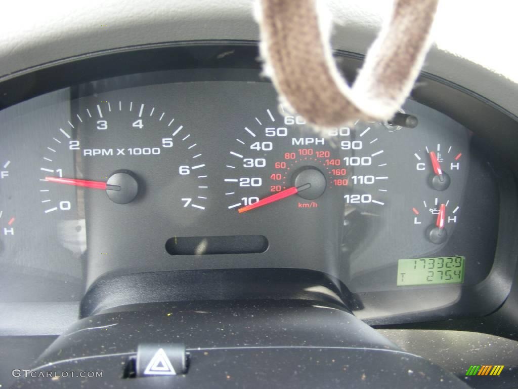 2007 F150 XL Regular Cab - Redfire Metallic / Medium Flint photo #19