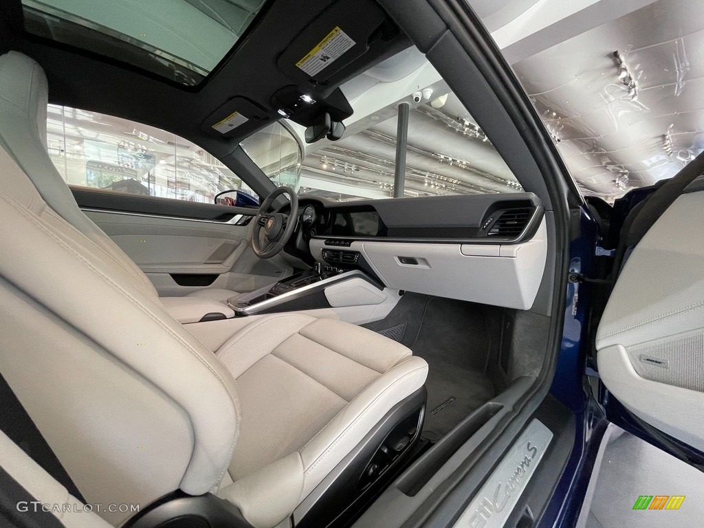 2020 Porsche 911 Carrera S Interior Color Photos