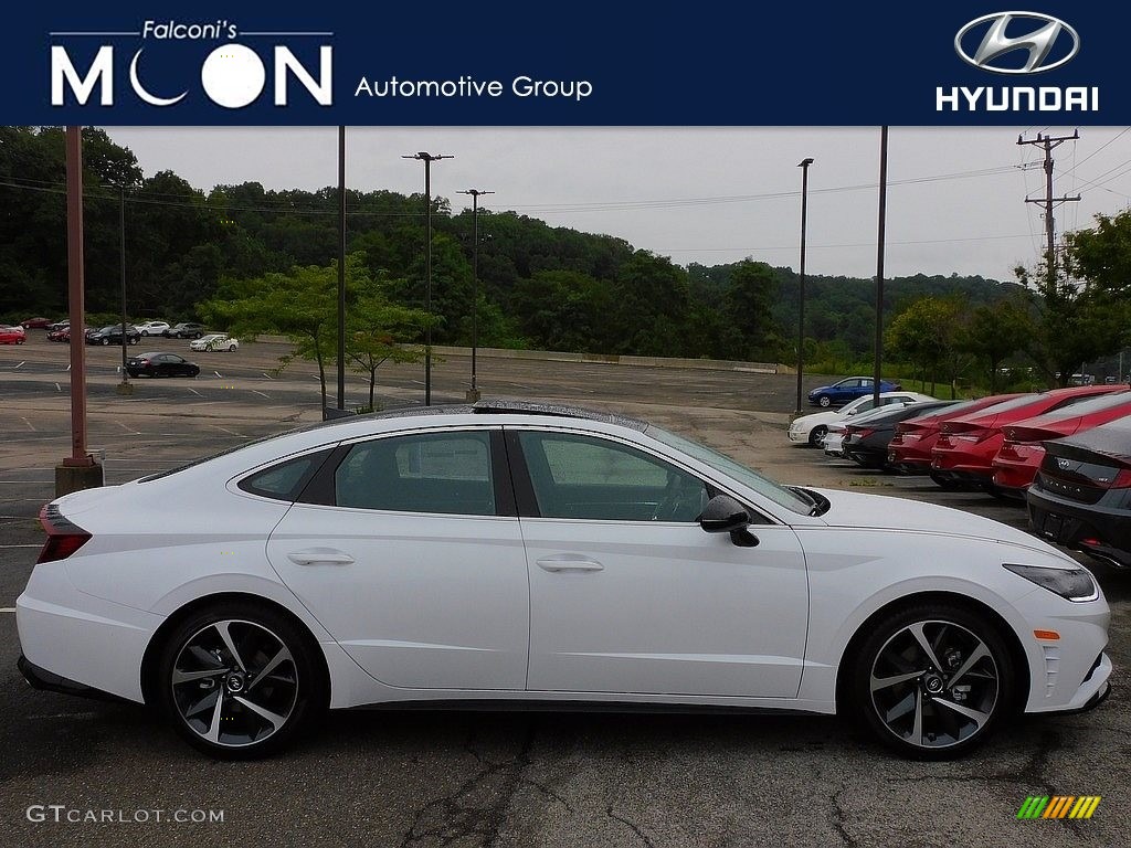 Quartz White Hyundai Sonata