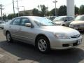 2006 Alabaster Silver Metallic Honda Accord SE Sedan  photo #3