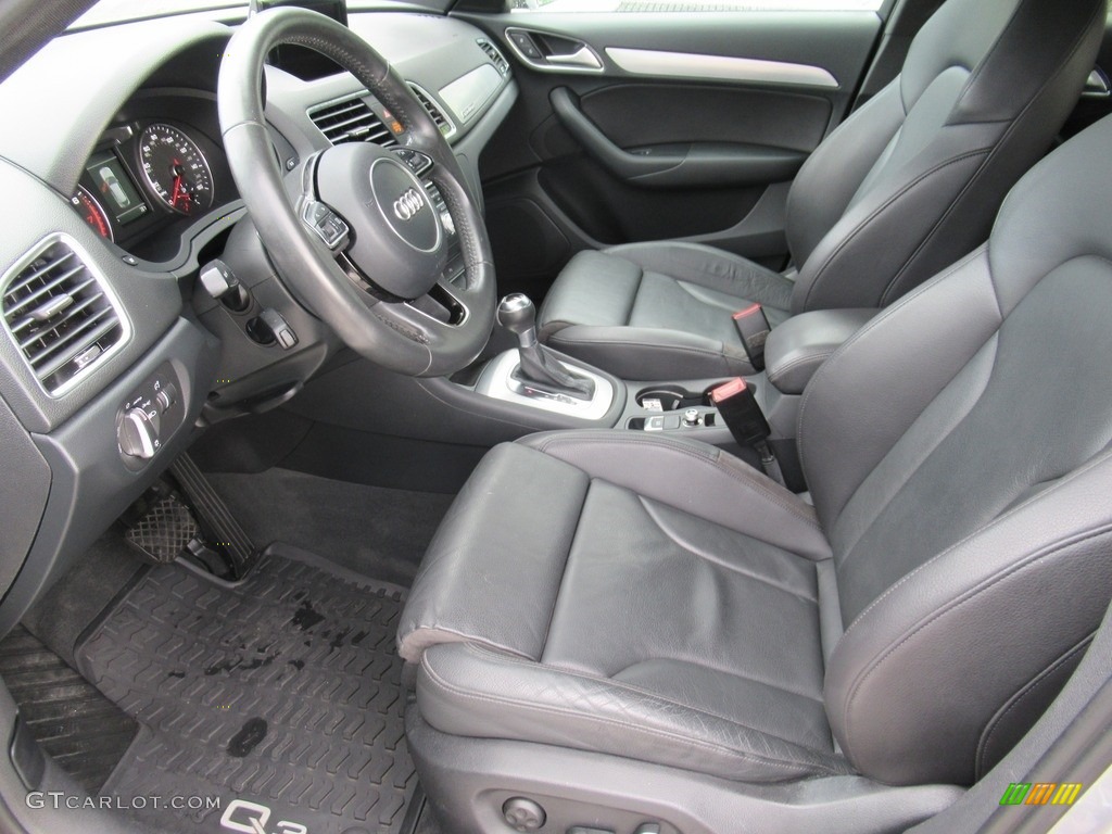2018 Audi Q3 2.0 TFSI Premium Plus quattro Front Seat Photos