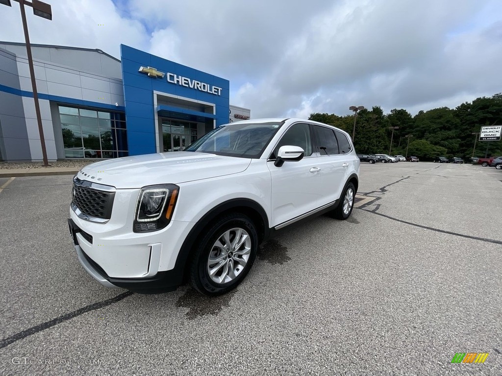 Snow White Pearl Kia Telluride