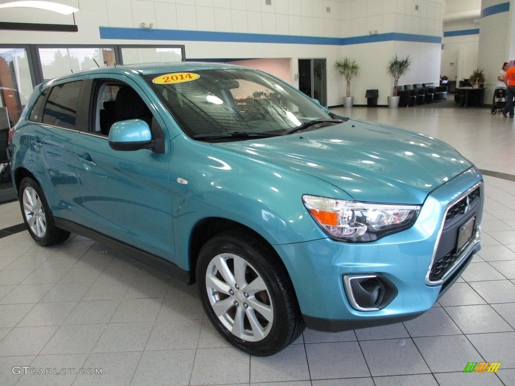 2014 Mitsubishi Outlander Sport SE AWD Exterior Photos