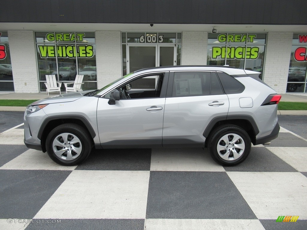 2019 RAV4 LE - Silver Sky Metallic / Black photo #1