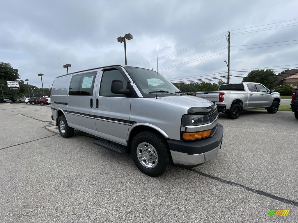 2015 Chevrolet Express 3500 Cargo WT Exterior Photos
