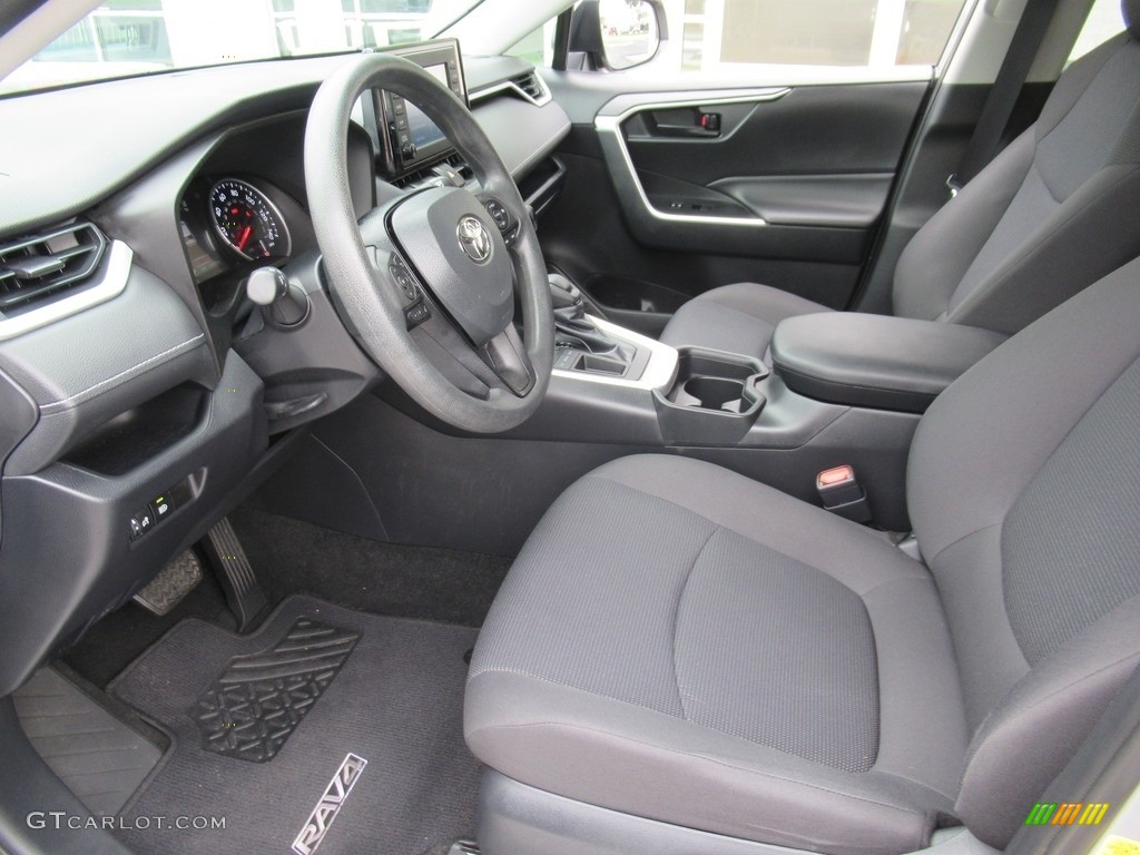 2019 RAV4 LE - Silver Sky Metallic / Black photo #11