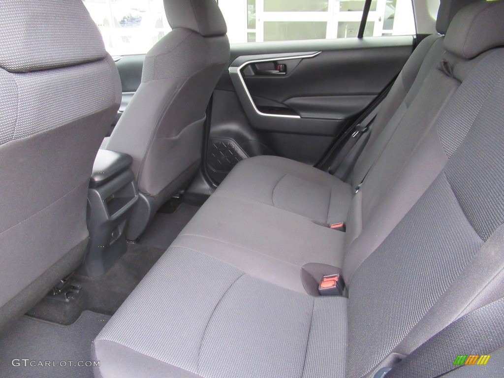 2019 RAV4 LE - Silver Sky Metallic / Black photo #12