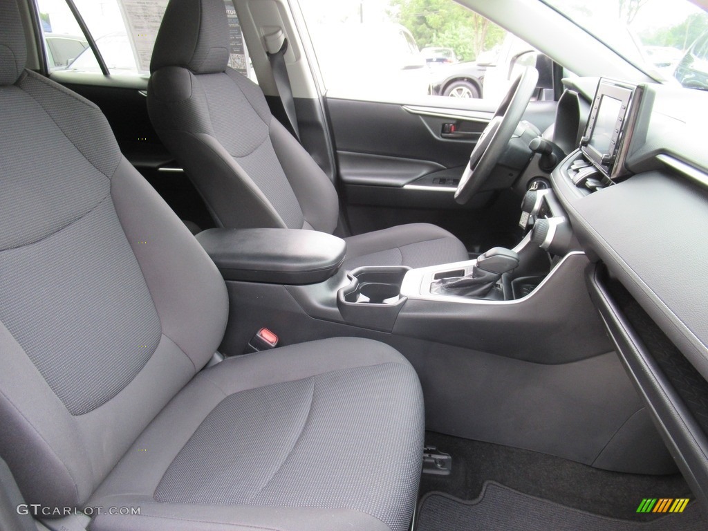 2019 RAV4 LE - Silver Sky Metallic / Black photo #13