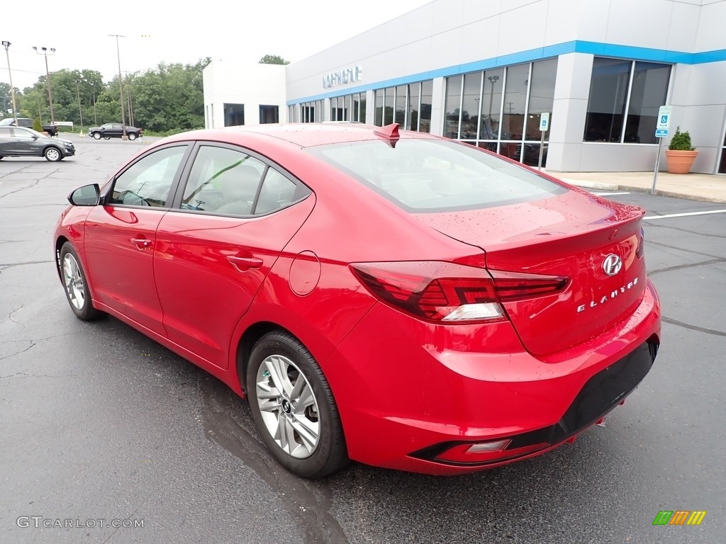 2019 Elantra SEL - Scarlet Red / Gray photo #4