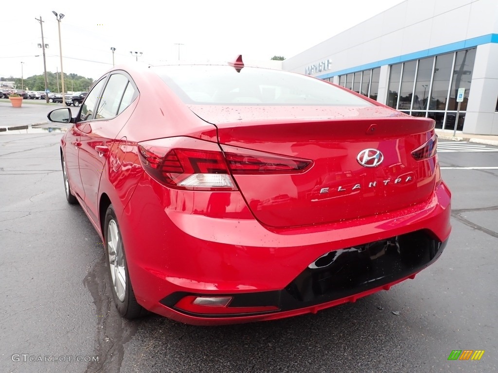 2019 Elantra SEL - Scarlet Red / Gray photo #5