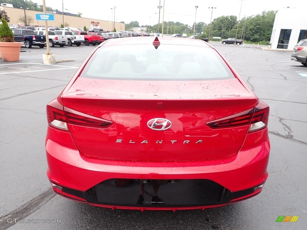 2019 Elantra SEL - Scarlet Red / Gray photo #6