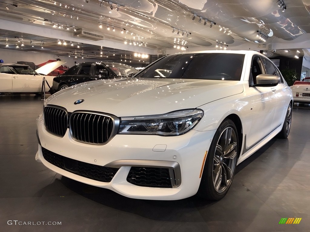 2018 7 Series M760i xDrive Sedan - Mineral White Metallic / Fiona Red/Black photo #6
