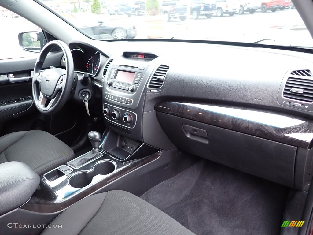 2015 Kia Sorento LX V6 AWD Black Dashboard Photo #142709549