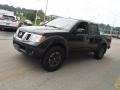 Magnetic Black - Frontier Pro-4X Crew Cab 4x4 Photo No. 6