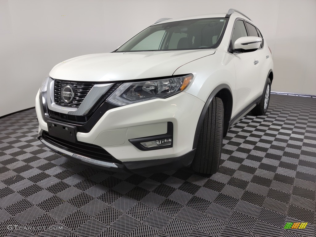2019 Rogue SV AWD - Glacier White / Charcoal photo #5