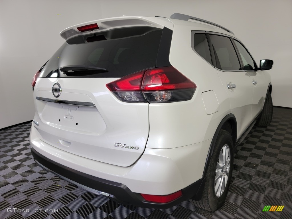 2019 Rogue SV AWD - Glacier White / Charcoal photo #9