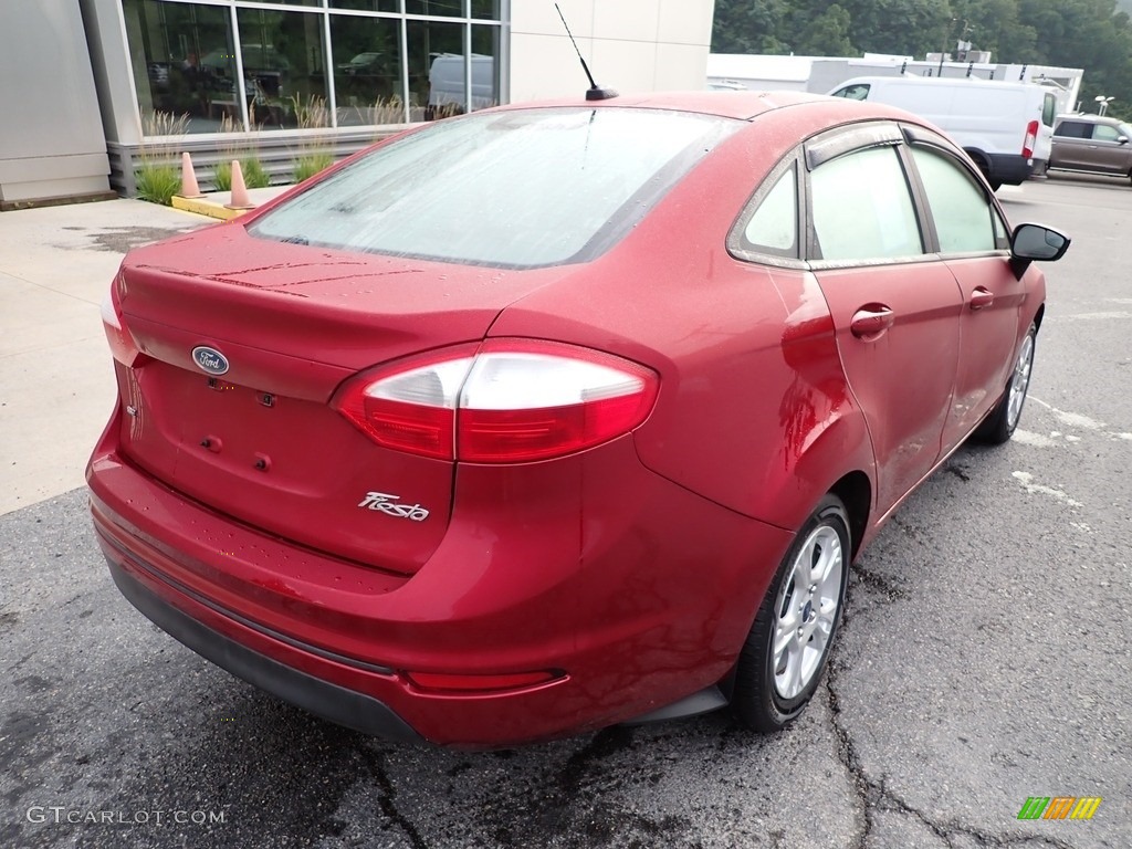 2016 Fiesta SE Sedan - Ruby Red Metallic / Medium Light Stone photo #2